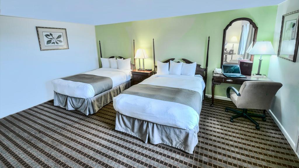 The Inn At Reading Hotel & Conference Center Δωμάτιο φωτογραφία