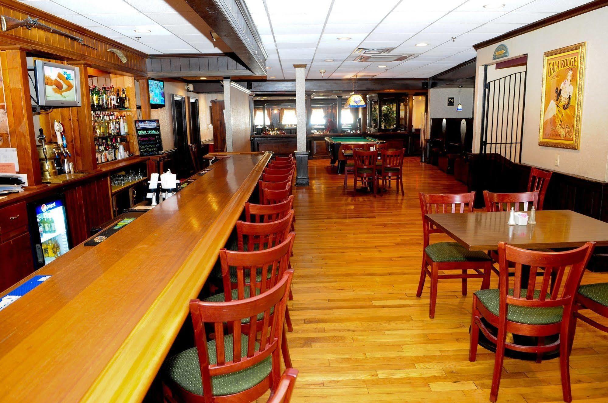 The Inn At Reading Hotel & Conference Center Εξωτερικό φωτογραφία